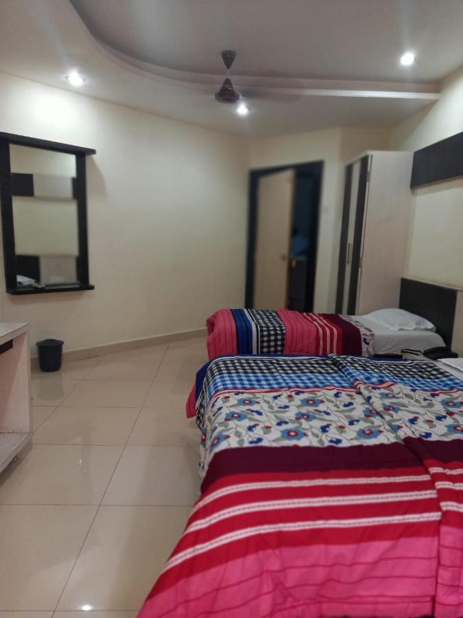 Sharan Hotel Shirdi Exterior foto